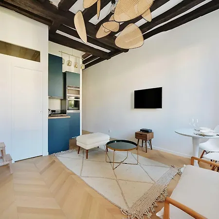 Modern Getaway For Two - Marais Place Vosges Дом отдыха Париж