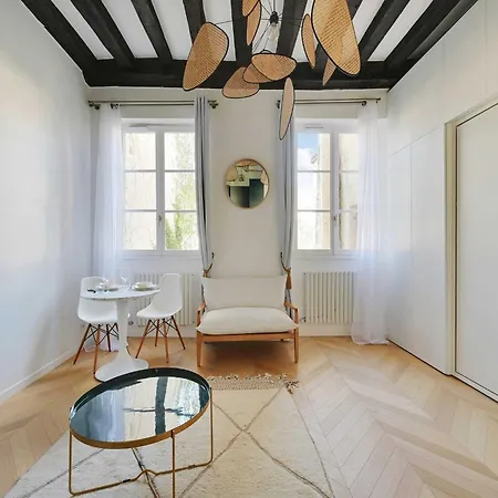 Modern Getaway For Two - Marais Place Vosges Париж