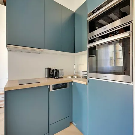 Modern Getaway For Two - Marais Place Vosges * Париж