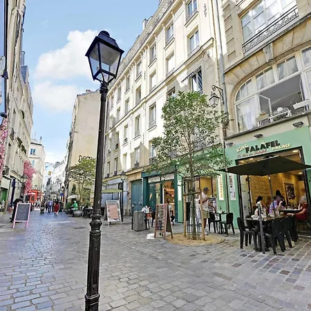 Modern Getaway For Two - Marais Place Vosges Дом отдыха Париж