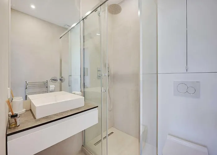 Dom wakacyjny Modern Getaway For Two - Marais Place Vosges Paryż