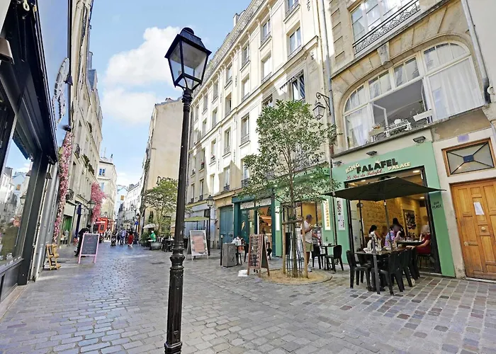 Modern Getaway For Two - Marais Place Vosges Сasa de vacaciones París